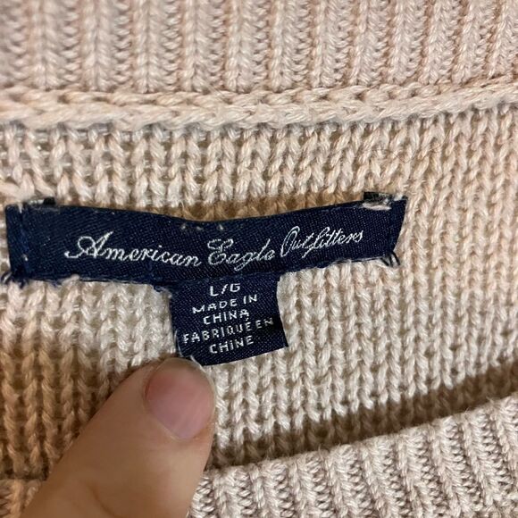 American Eagle Outfitters, cable knit sweater, tan, excellent condition, large - Picture 2 of 3
